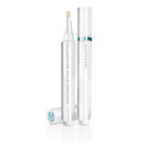 illuminating touch treatment concealer